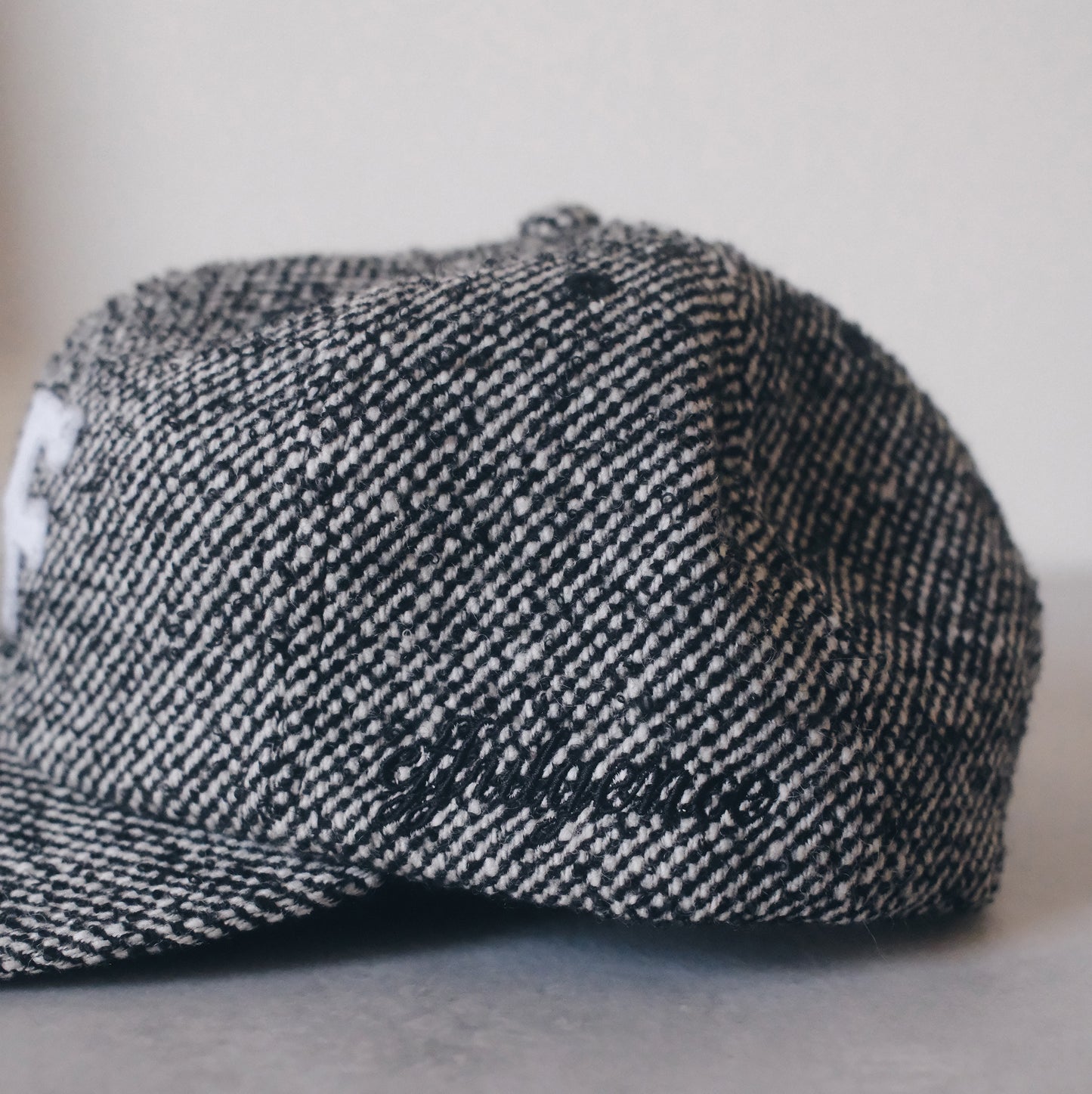 JAPAN WOOL BLK/WHITE - UNSTRUCTURED 6 PANEL